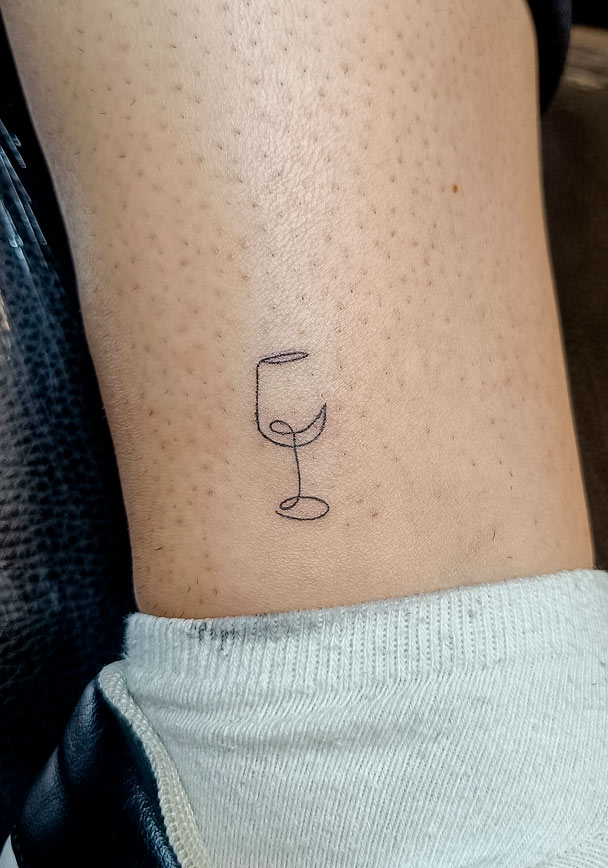 tattoo-pequeño-copa-fine-line-madrid