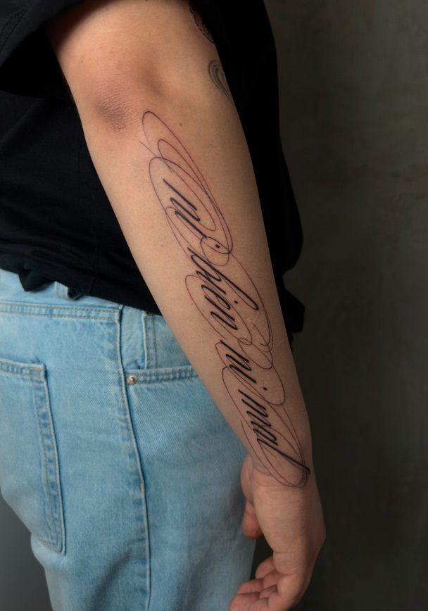 tatuaje-lettering-brazo-madrid-
