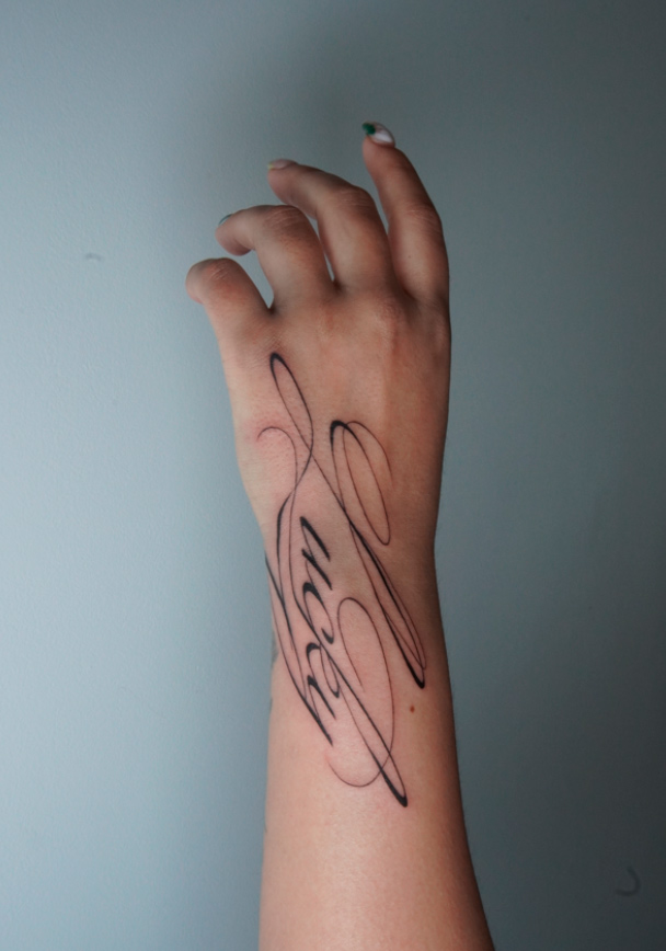 tatuaje-lettering-mano-madrid